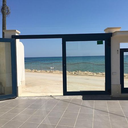 أفولا Villa Fronte Mare المظهر الخارجي الصورة